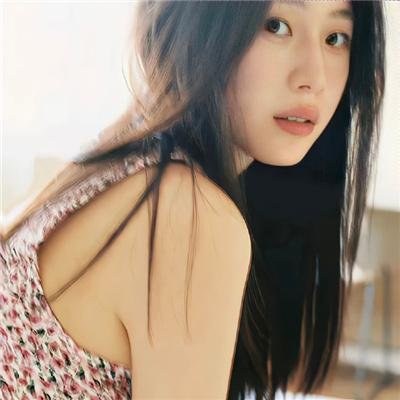 鱼跃在花见